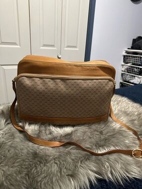 Gucci Vintage Tan Monogram Messenger Bag